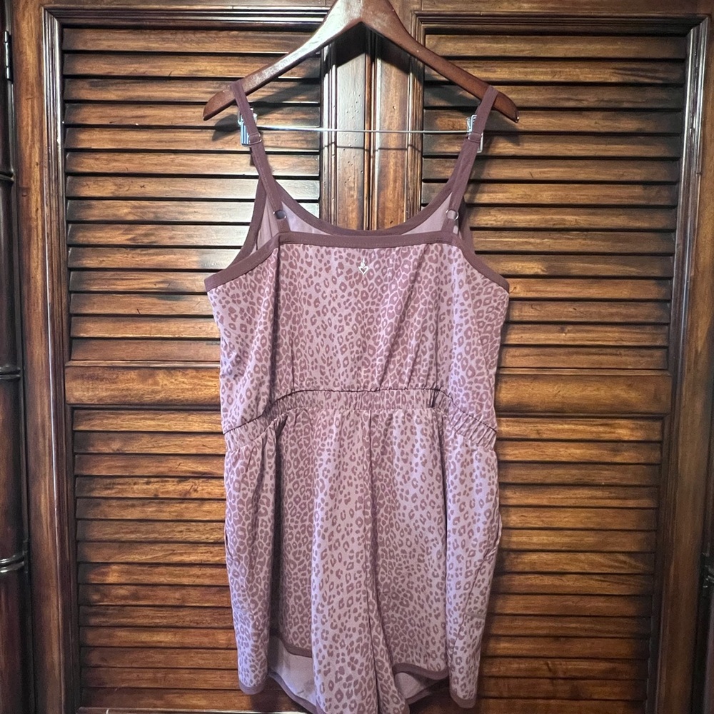 Torrid Stretch Woven Active Romper With Pockets Plus Size 1 US Size 14/16 - Picture 4 of 12